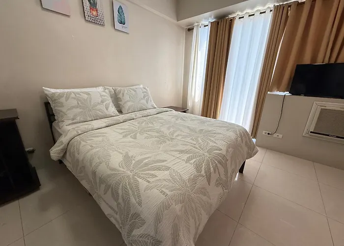 One Palm Tree Across Mnl Airport T3 Appartement